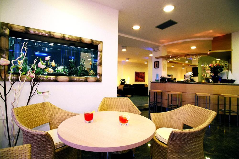 Hotel Giulietta Сенигаллия Экстерьер фото